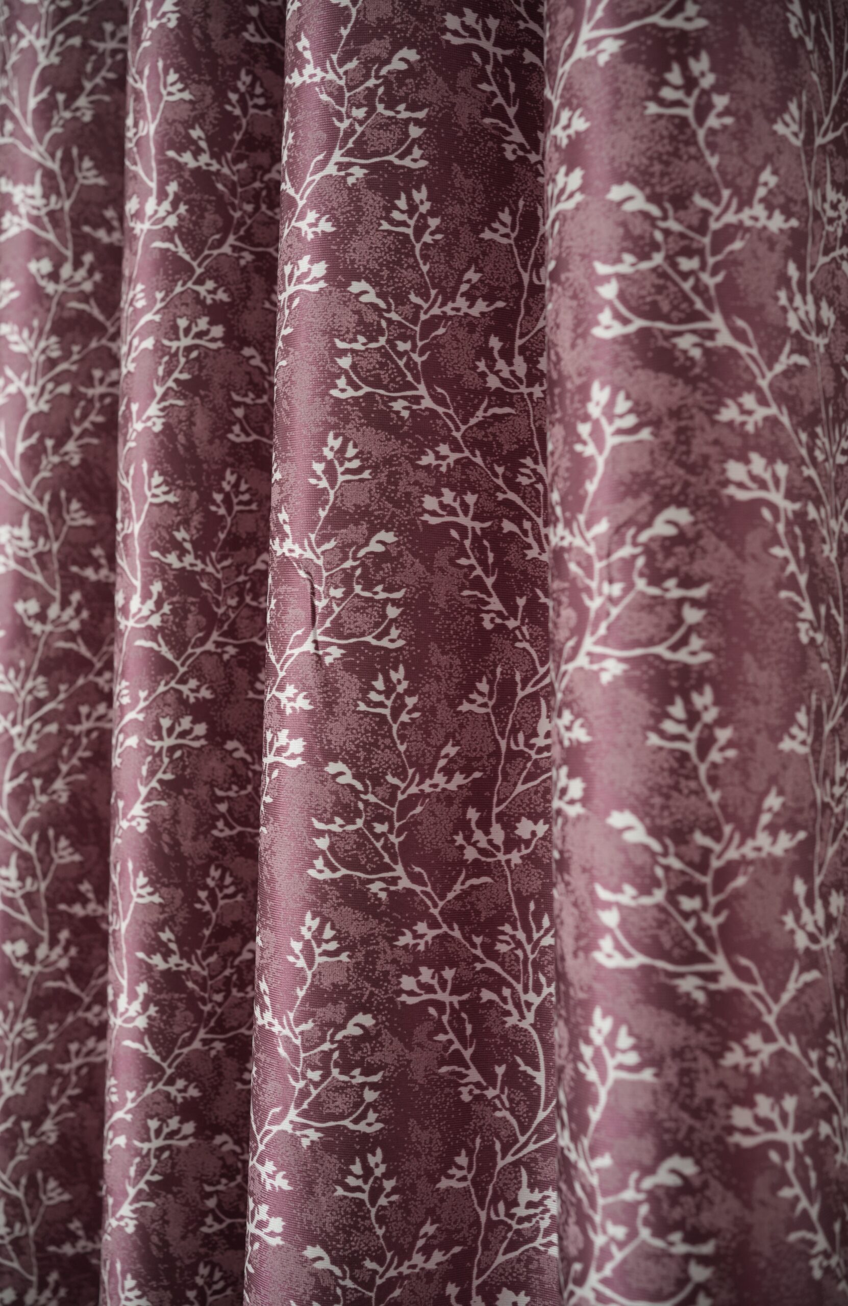 Elegant Lavender Floral Vine Eyelet Curtains – Set of 2